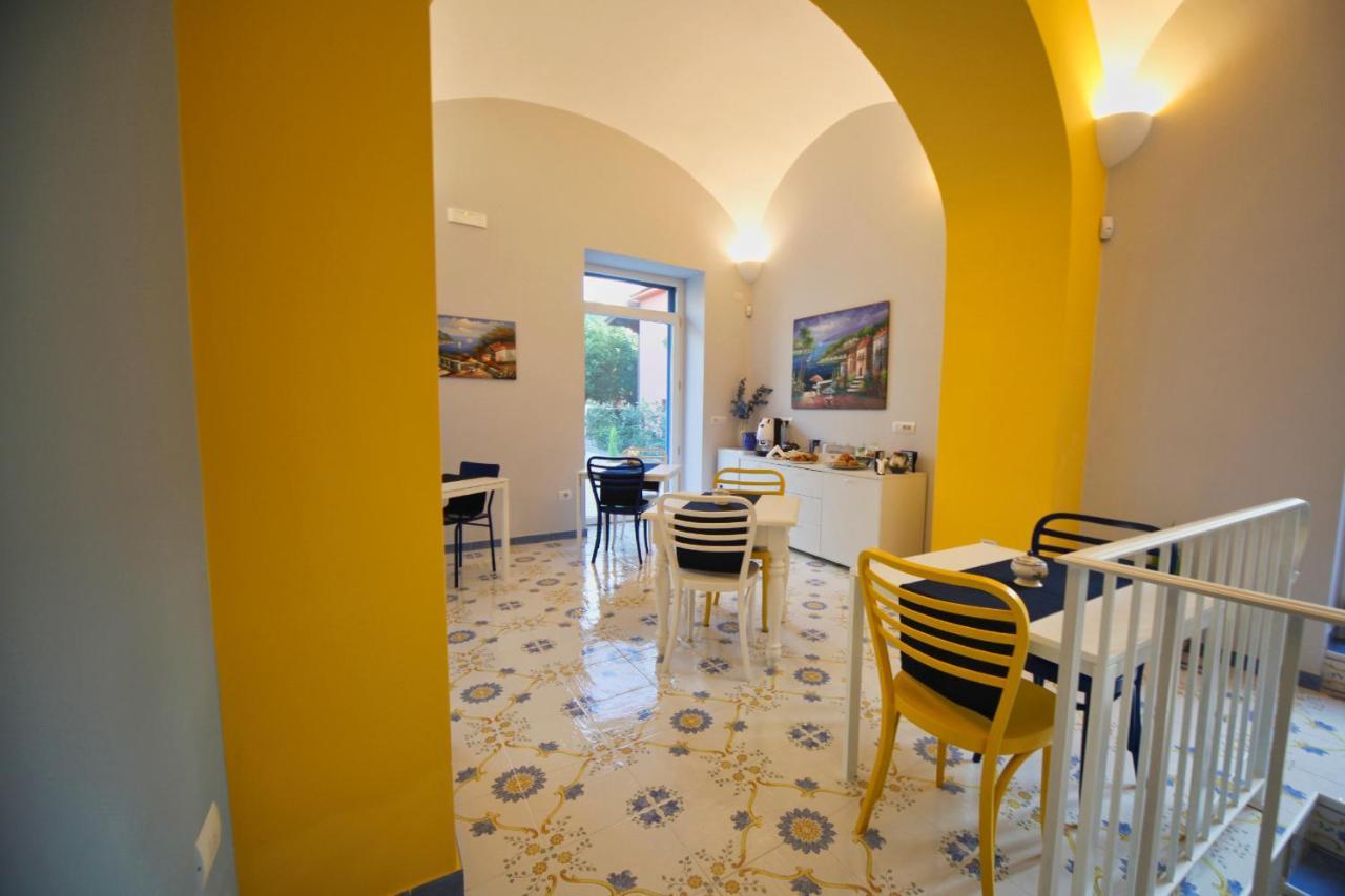 Domus Vilu Acomodação com café da manhã Nocera Superiore Exterior foto
